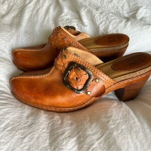 Frye Leather Clogs 7.5